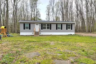 135 Mason St, Richland Township, PA 16374 - Photo 1