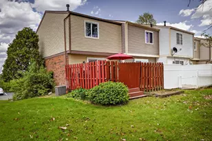 400 Redrome Cir E, Bridgeville, PA 15017 - Photo 5