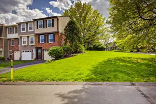 400 Redrome Cir E, Bridgeville, PA 15017 - Photo 3