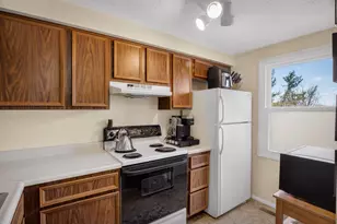 400 Redrome Cir E, Bridgeville, PA 15017 - Photo 15