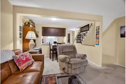 400 Redrome Circle E, Bridgeville, PA 15017 - Photo 9