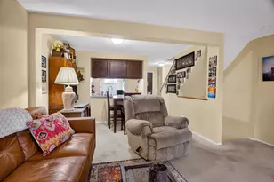 400 Redrome Cir E, Bridgeville, PA 15017 - Photo 9