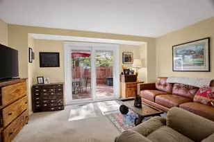 400 Redrome Cir E, Bridgeville, PA 15017 - Photo 7