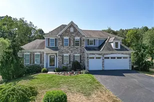 438 White Pine Ln, Economy, PA 15005 - Photo 1
