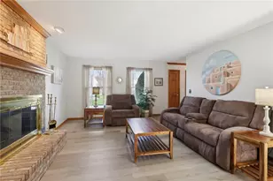 365 Cobblestone, Robinson Twp, PA 15136 - Photo 7