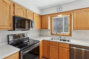 365 Cobblestone, Robinson Twp, PA 15136 - Photo 19