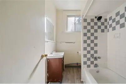 620 Broadway Blvd, Pitcairn, PA 15140 - Photo 17