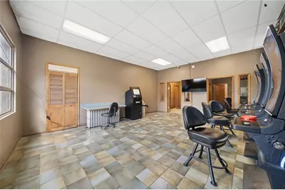 620 Broadway Blvd, Pitcairn, PA 15140 - Photo 5