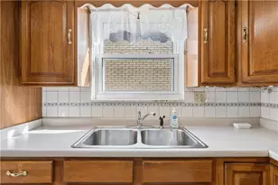 2710 Race St, Pittsburgh, PA 15235 - Photo 7
