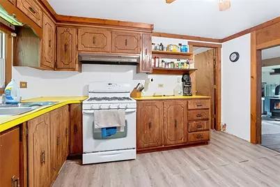 158 Renfrew Rd, Penn Township, PA 16053 - Photo 11