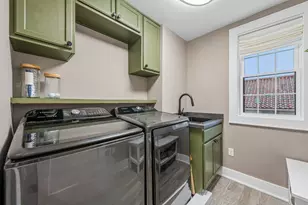 244 Hazel Dr, Pittsburgh, PA 15228 - Photo 27