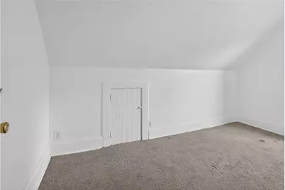 807 Maple Dr, White Oak, PA 15131 - Photo 35