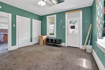 807 Maple Dr, White Oak, PA 15131 - Photo 5