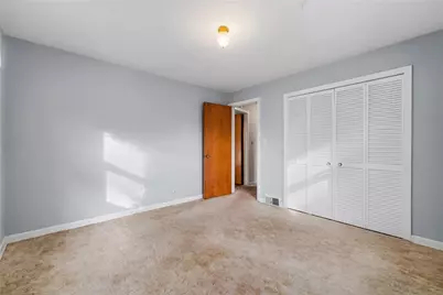 409 Sylvania Dr, Ross Twp, PA 15229 - Photo 15