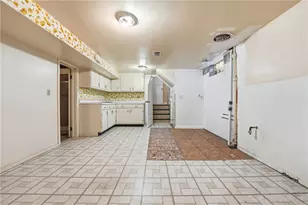 1908 Memorial Dr, Farrell, PA 16121 - Photo 25