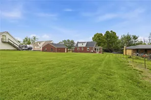 832 Rebecca St, North Huntingdon, PA 15642 - Photo 47