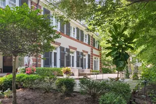 5563 Northumberland St, Pittsburgh, PA 15217 - Photo 1