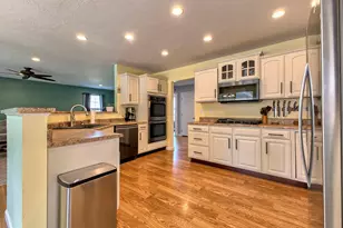 8447 Walthour Dr, North Huntingdon, PA 15642 - Photo 5