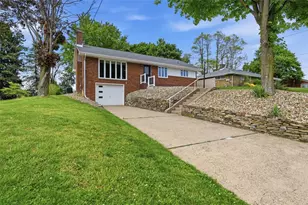 6 Greenview Dr, Robinson Twp, PA 15136 - Photo 3