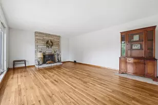 6 Greenview Dr, Robinson Twp, PA 15136 - Photo 9