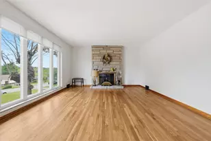 6 Greenview Dr, Robinson Twp, PA 15136 - Photo 11