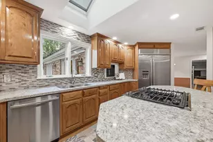 1480 Redfern Dr, Pittsburgh, PA 15241 - Photo 9