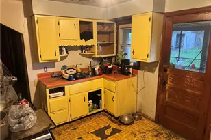 1814 Omar St, West Mifflin, PA 15122 - Photo 5