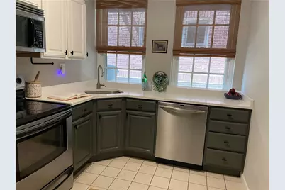 940 Bellefonte St, Pittsburgh, PA 15232 - Photo 11