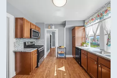 819 Kerr St, Ambridge, PA 15003 - Photo 9