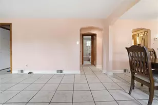 4251 Lydia St, Pittsburgh, PA 15207 - Photo 9