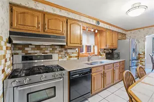 4251 Lydia St, Pittsburgh, PA 15207 - Photo 11
