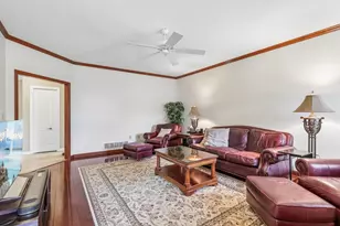 7064 Bennington Woods Dr, Pittsburgh, PA 15237 - Photo 9