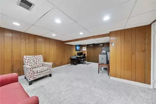 922 Cork Dr, Bethel Park, PA 15102 - Photo 31