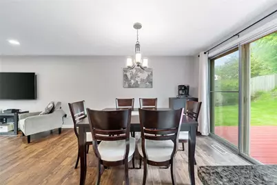 922 Cork Dr, Bethel Park, PA 15102 - Photo 11