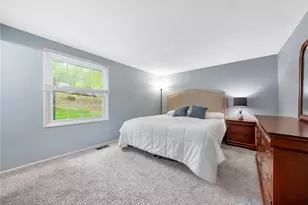 922 Cork Dr, Bethel Park, PA 15102 - Photo 17