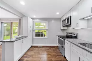 922 Cork Dr, Bethel Park, PA 15102 - Photo 15