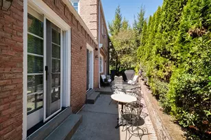 100 Rock Haven Ln, Pittsburgh, PA 15228 - Photo 21