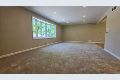 333 Stoneledge Dr, Pittsburgh, PA 15235 - Photo 15