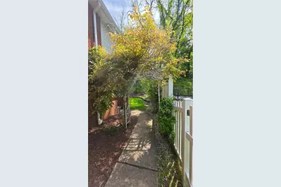 333 Stoneledge Dr, Pittsburgh, PA 15235 - Photo 7
