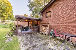 624 Fort Couch Rd, Pittsburgh, PA 15241 - Photo 11