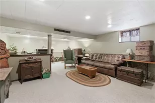 2805 W Munroe St, Bethel Park, PA 15102 - Photo 29