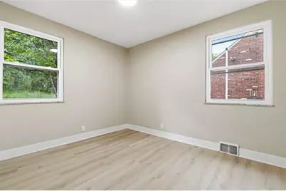 814 Fruithurst Dr, Pittsburgh, PA 15228 - Photo 21