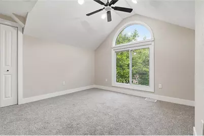 814 Fruithurst Dr, Pittsburgh, PA 15228 - Photo 31