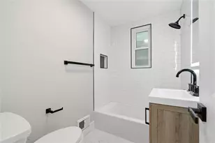 814 Fruithurst Dr, Pittsburgh, PA 15228 - Photo 25