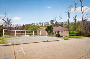 1006 Grant Ave, Monessen, PA 15062 - Photo 5