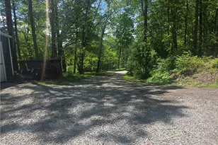 117 McGinnis Ln, Hempfield Township, PA 15672 - Photo 5