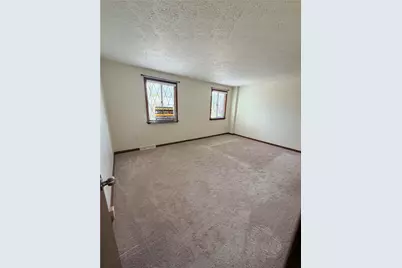 647 Sunset Circle, Cranberry Township, PA 16066 - Photo 7