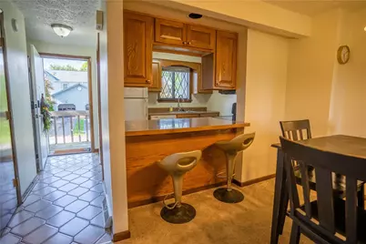 647 Sunset Circle, Cranberry Township, PA 16066 - Photo 3