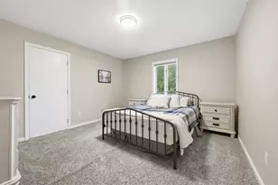 315 Lesnett Rd, Pittsburgh, PA 15241 - Photo 25