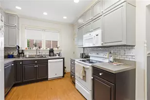 310 E Grandview Ave, Zelienople, PA 16063 - Photo 11